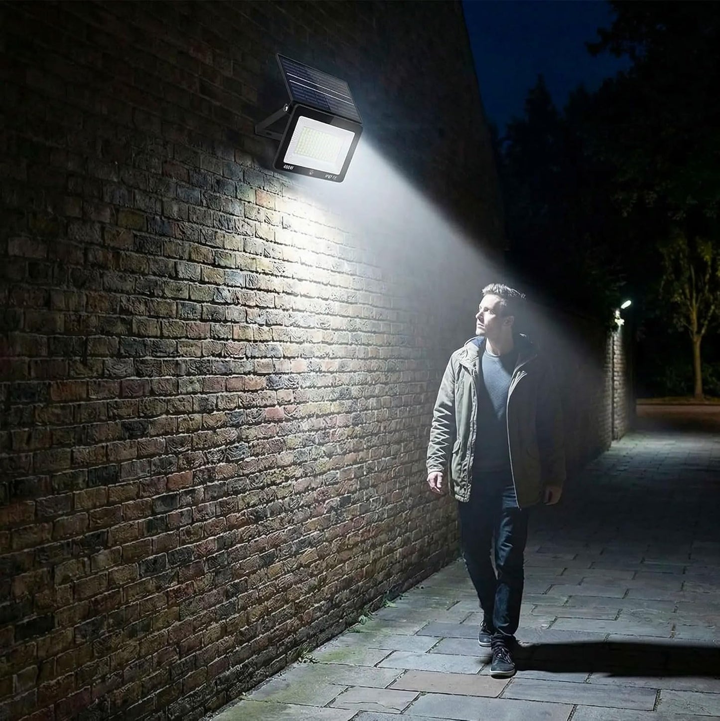 Faro LED Solare 400W IP67 15.000 Lumen – Faretto Esterno con Pannello Solare Integrato, 9 Ore Autonomia, Doppia Modalità Manuale