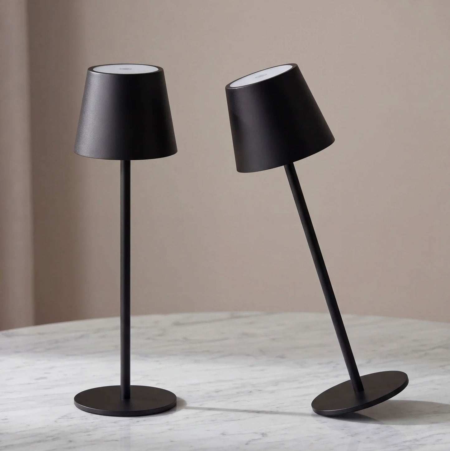 Kit 2 Lampade da Tavolo Senza Fili Nere Ricaricabili, LED Dimmerabili 3 Tonalità 3000K-6500K, Touch Control, Impermeabili IP54, Lampade Senza Fili Moderne per Interno ed Esterno