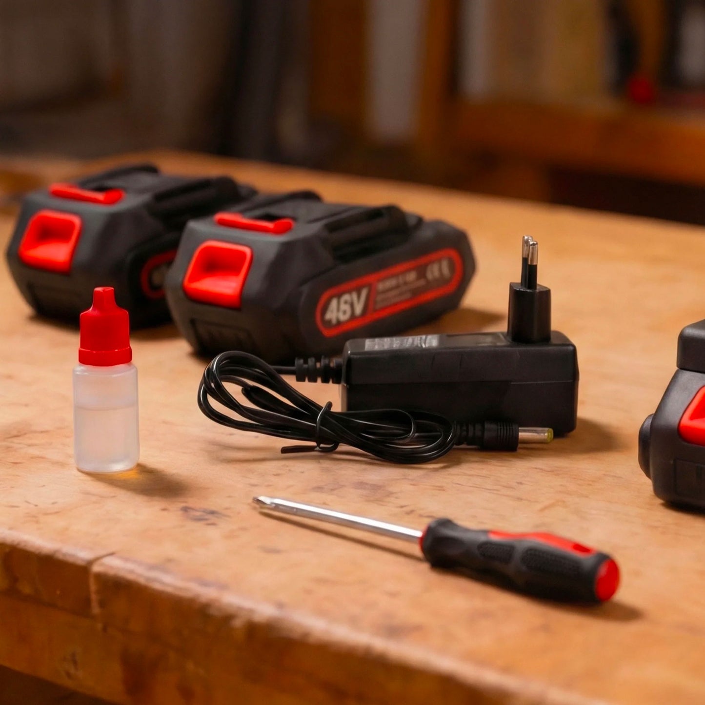 Motosega a Batteria 48V 6 Pollici con 2 Batterie e Valigetta, Sega Elettrica Portatile per Potatura e Taglio Legno